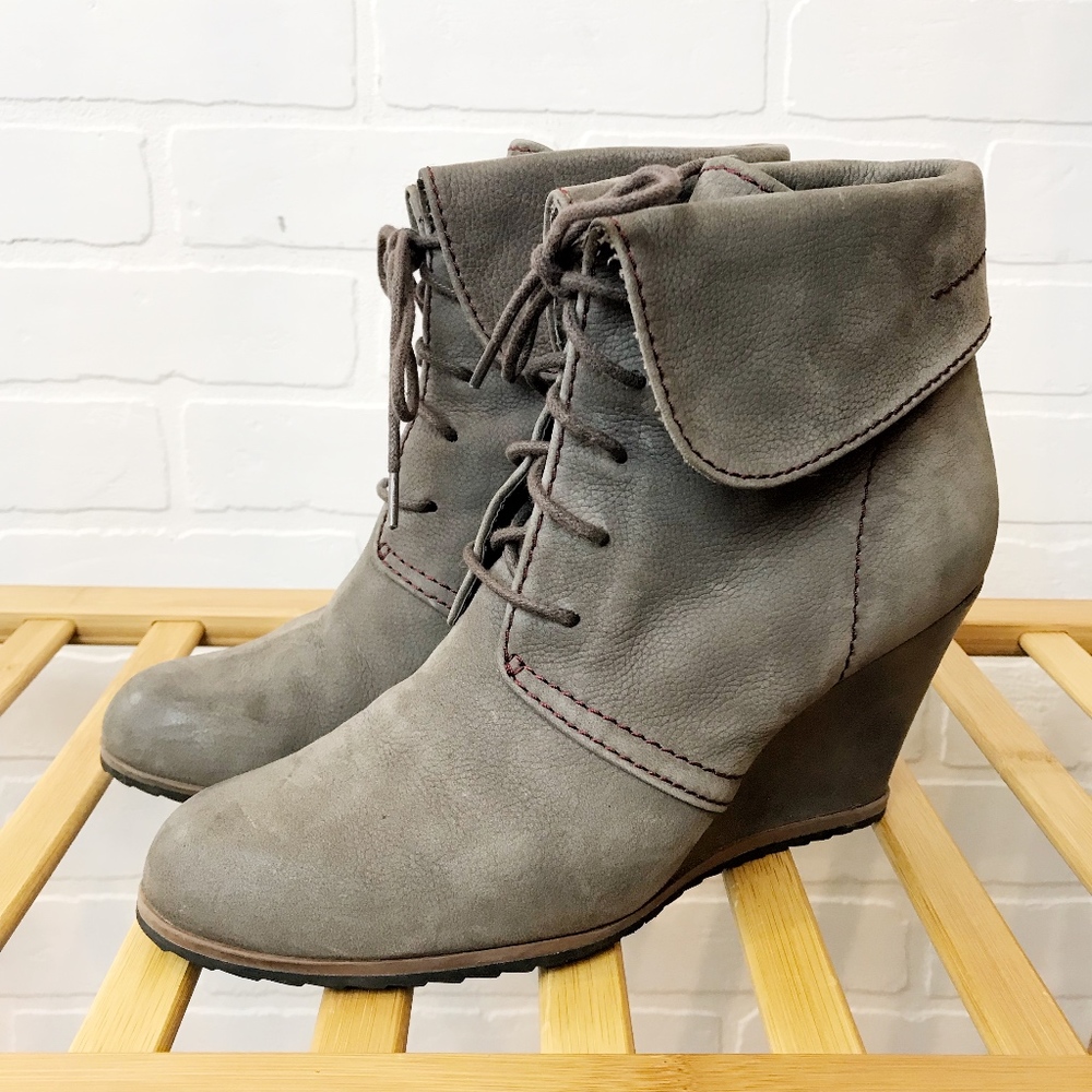 TESORI Oxford Wedge Bootie